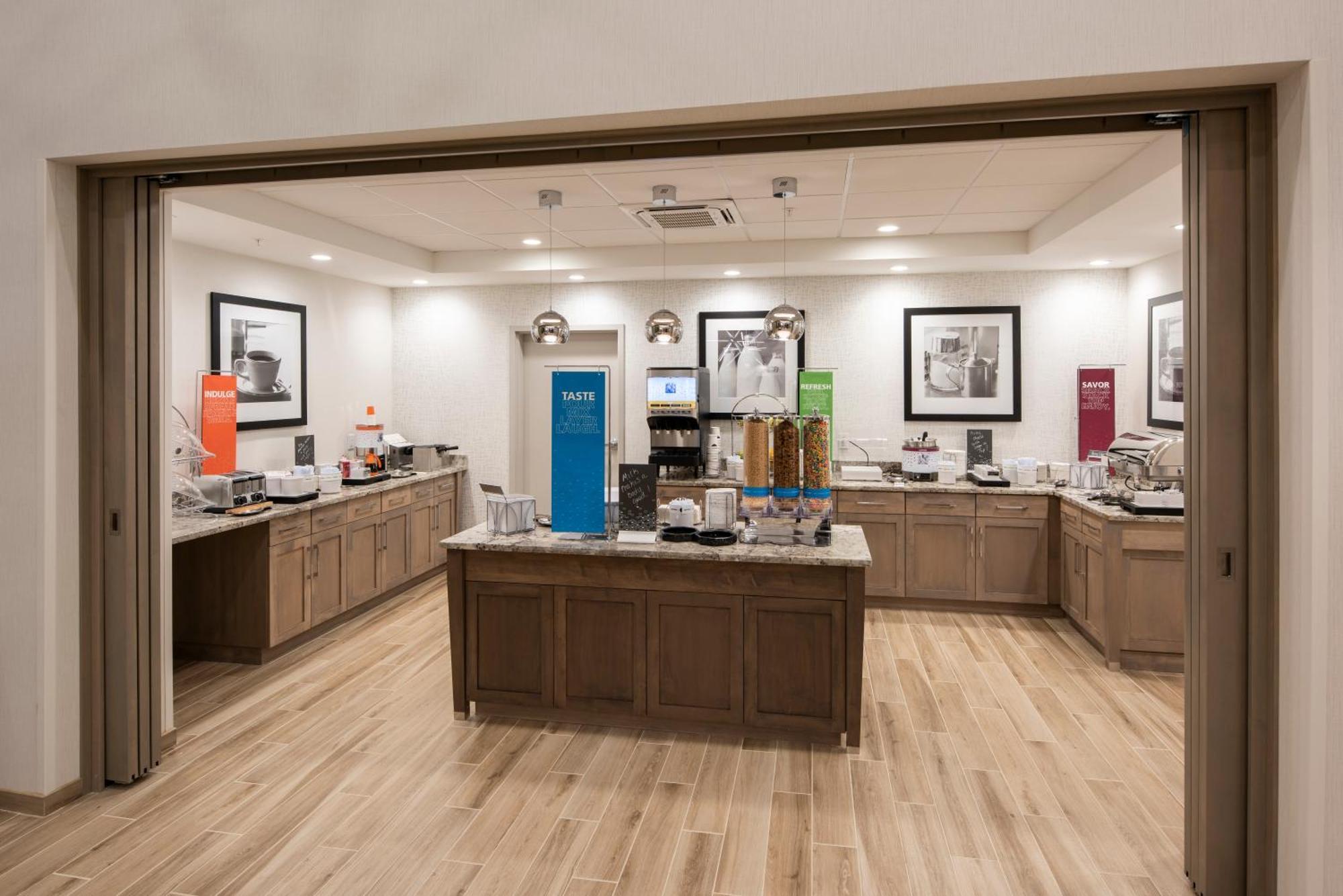 Hampton Inn & Suites Rocky Hill - Hartford South Zewnętrze zdjęcie